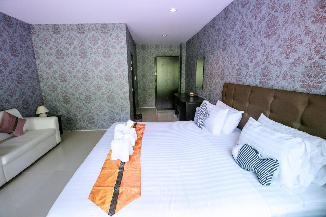 Only Blue Hotel Patong Екстериор снимка